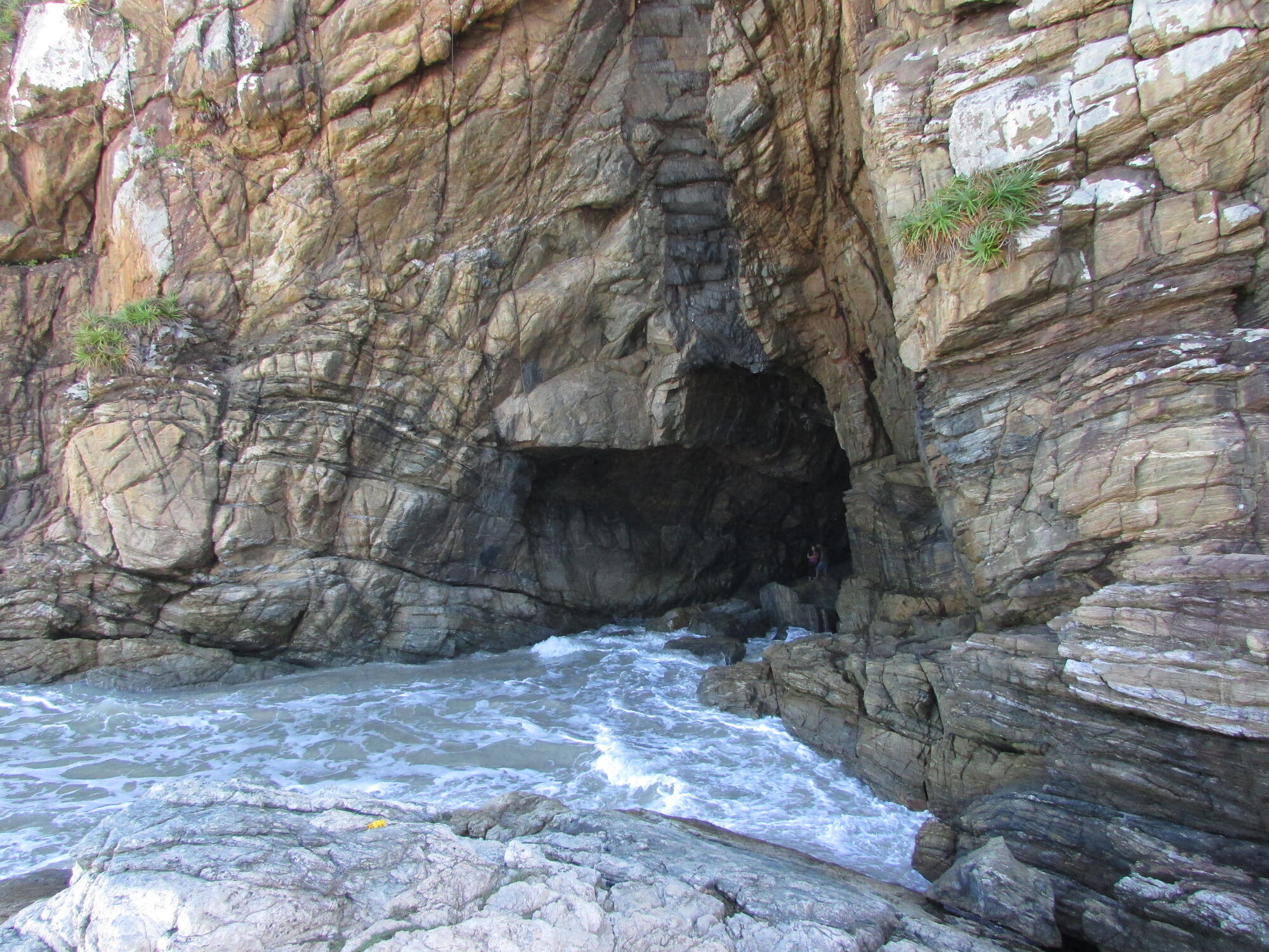 Gruta das Encantadas